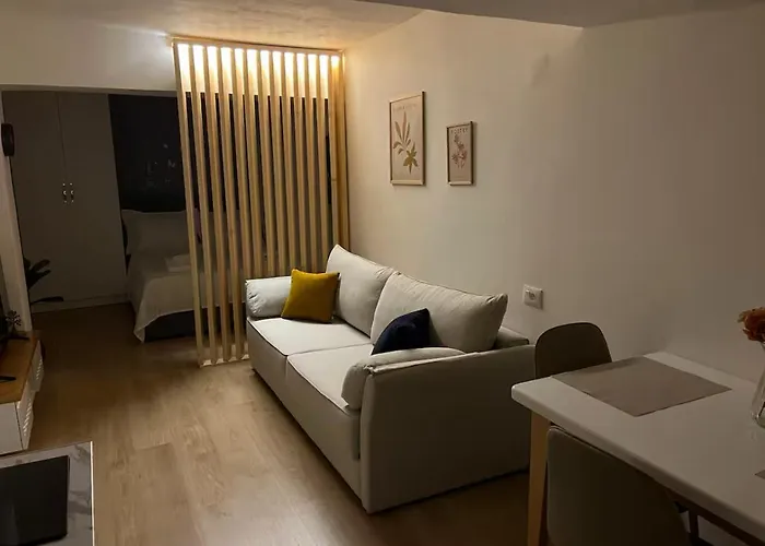 Cozy In Center Apartament