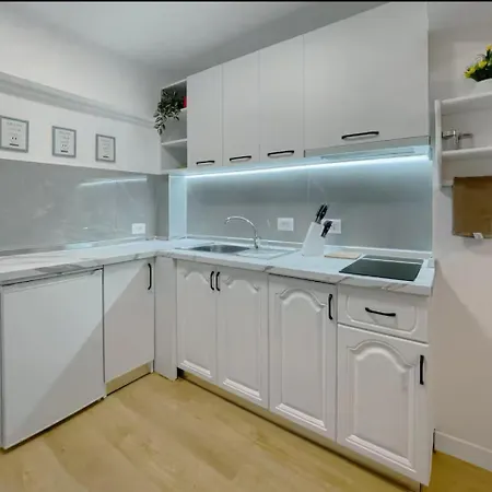 Apartamento Cozy In Center Tirana